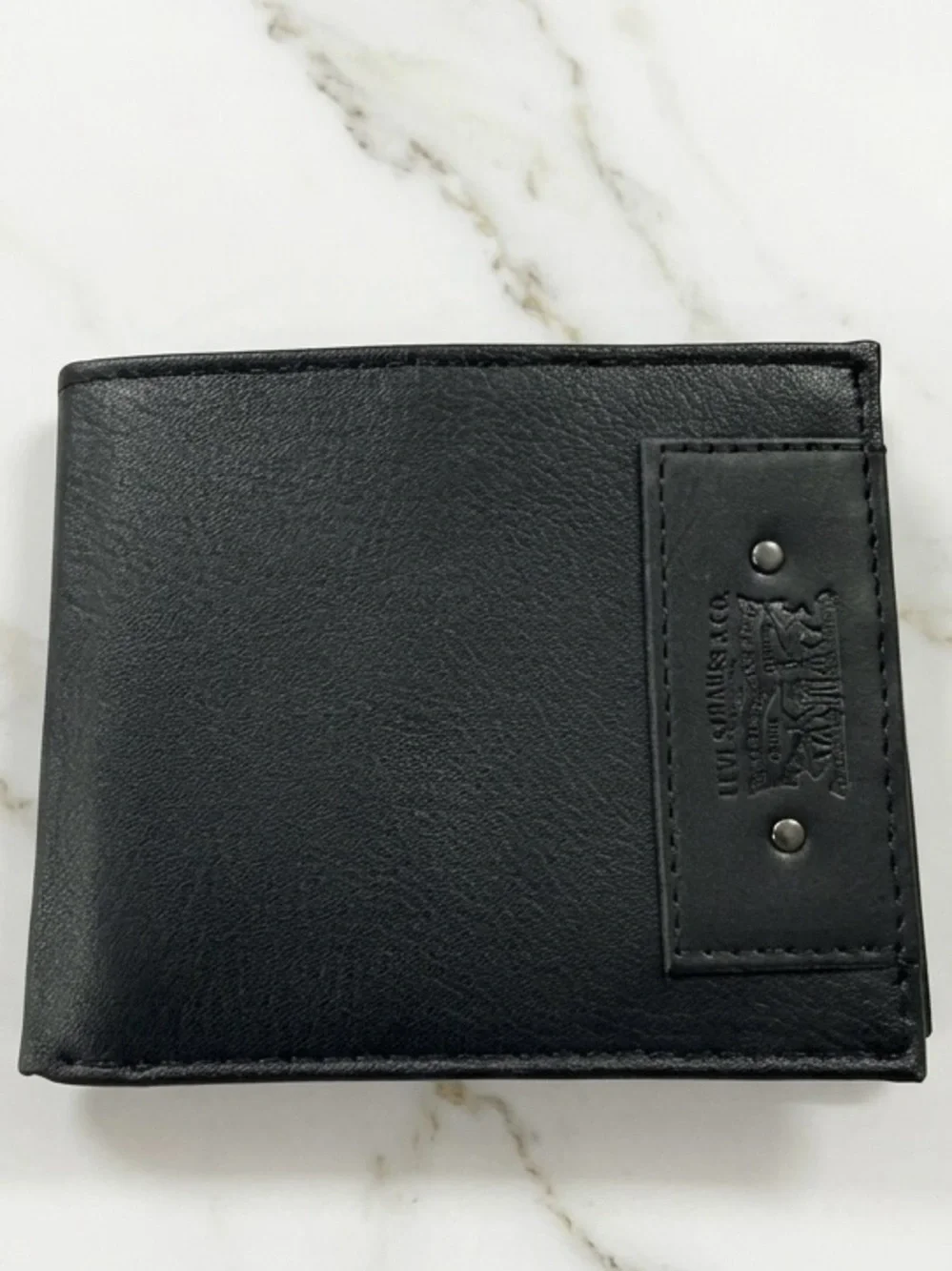 Levi's Black Faux Leather Wallet (New Without Tags)